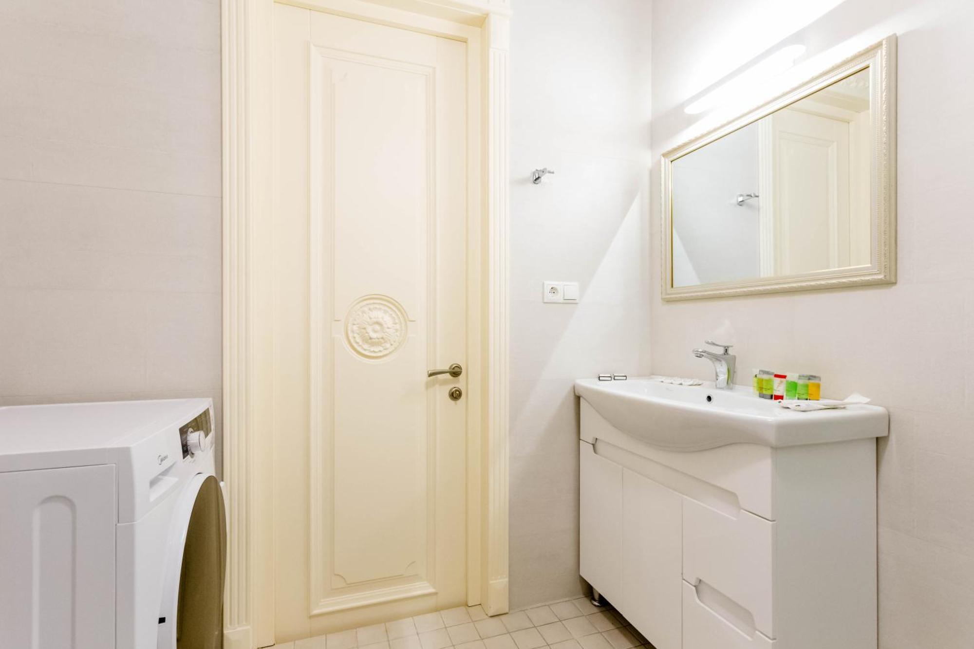 Central Comfort Place L Tiflis Exterior foto